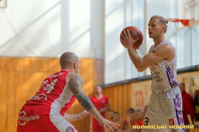 Турнір пам'яті Олексія Веремійчика: «Старий Луцьк» переміг БК «Рівне». ФОТО