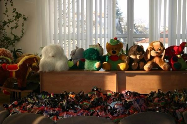 Святий Миколай шукає у Луцьку помічників. ФОТО