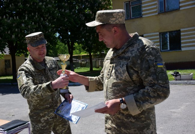 Луцькі льотчики – призери змагань з воєнізованого кросу. ФОТО