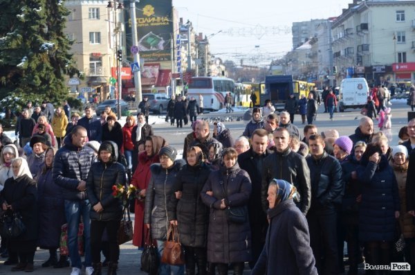 Луцьк провів в останню путь Героя АТО Валерія Марцинюка. ФОТО 