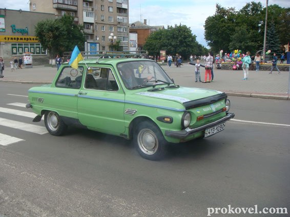 Пробіг ретро-автомобілів у Ковелі. ФОТО