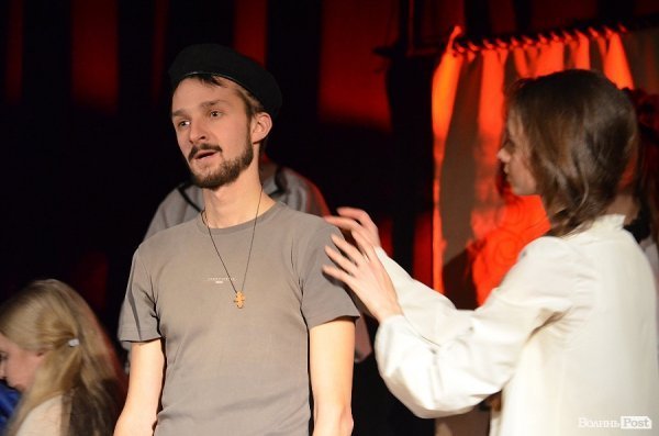 «Гармидер» у Луцьку показав революційні місяці в Україні. ФОТО. ВІДЕО