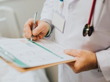 Лікарі розповіли, які обстеження потрібно проходити щорічно