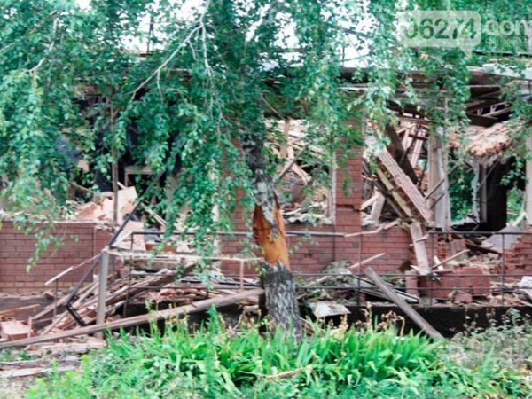 Зруйнована військова частина після штурму. ФОТО