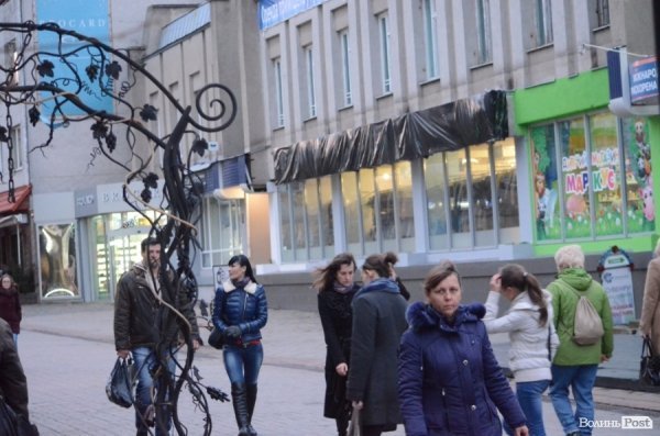 З центра Луцька «прибрали» «брутальний секонд-хенд».ФОТО 