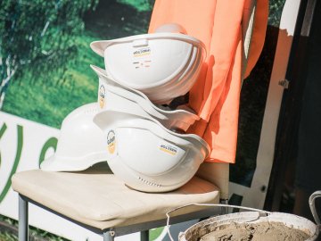 Представники «Інвестора» поділилися з дітьми секретами професії. ФОТО*