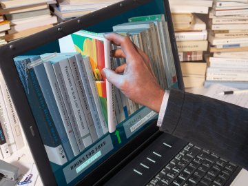 Де школярі можуть безкоштовно завантажити електронні підручники