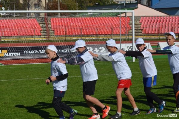 Футболісти ФК «Волинь» тренувались зі школярами. ФОТО