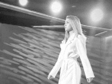 Волинянка дефілювала на подіумі празького тижня моди