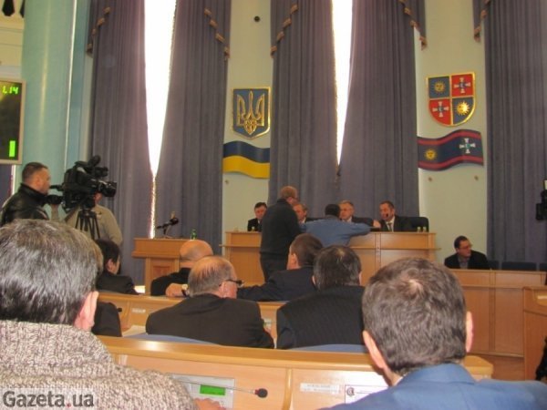 Штурм Вінницької ОДА. ФОТО