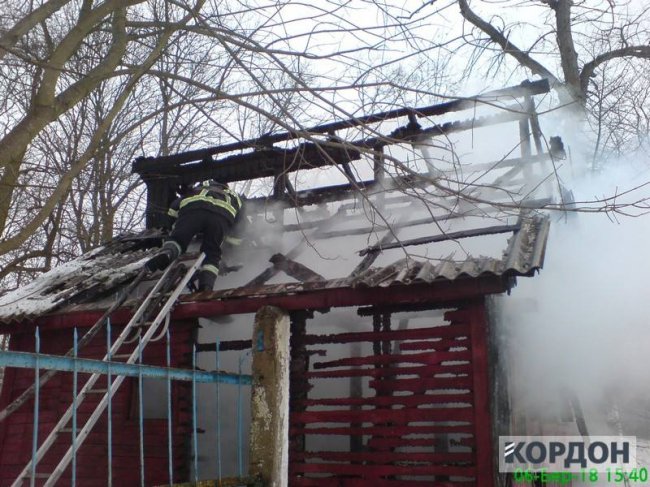 У місті на Волині – пожежа на стадіоні. ФОТО