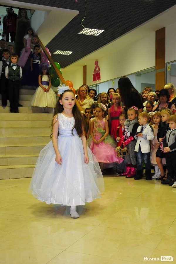 У Луцьку відбувся «Бал у Попелюшки»