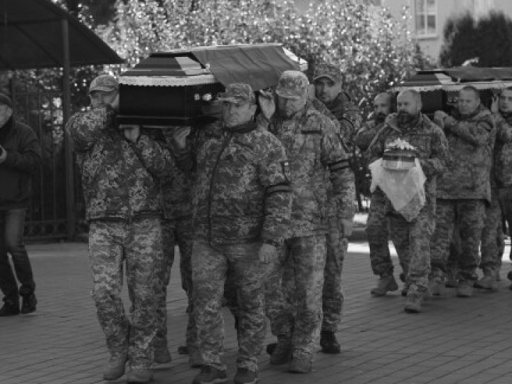 У Луцьку попрощалися з Героями Олегом Троцюком та Ігорем Кунашиком