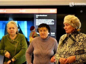 Луцьких пенсіонерів кличуть на безкоштовний фільм про Петлюру