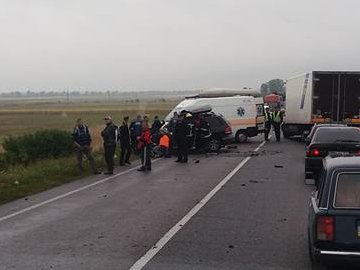 Лоб у лоб: на Волині – аварія за участю автобуса та легковика