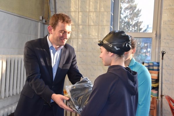 У Луцькому басейні відбулись змагання з плавання