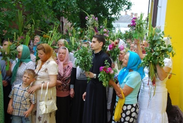 Як у луцькому храмі святкували Трійцю. ФОТО