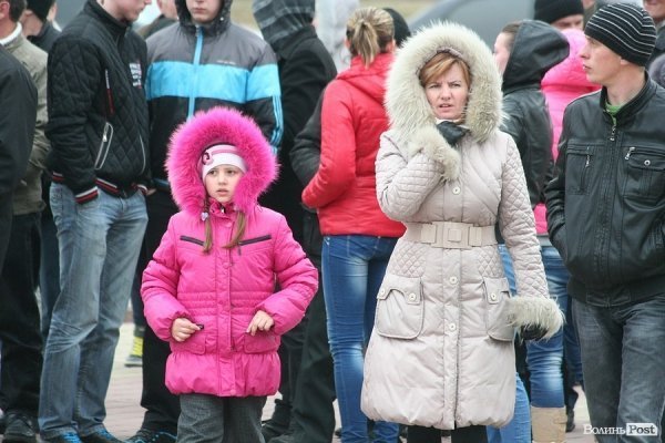 «Вставай, Україно» у Луцьку: обличчя протесту. ФОТО