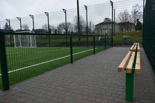 У Горохові відкрили футбольне поле зі штучним покриттям. ФОТО