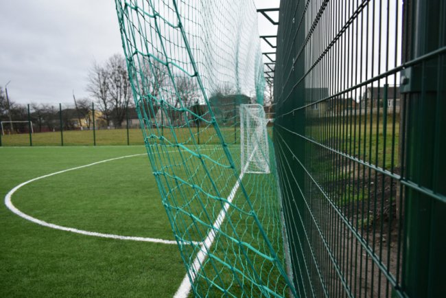 У Горохові відкрили футбольне поле зі штучним покриттям. ФОТО