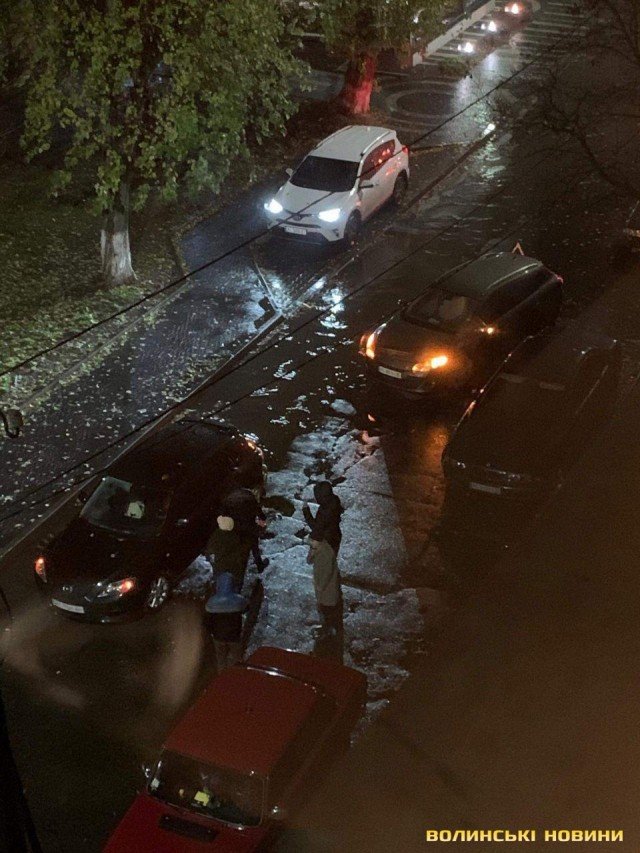 У Луцьку зіткнулися дві іномарки. ФОТО, ВІДЕО