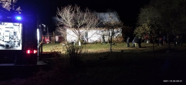 На Волині горів житловий будинок: вогонь гасили три бригади пожежників