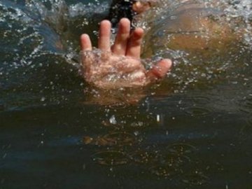 В озері на Рівненщині втопився 43-річний волинянин