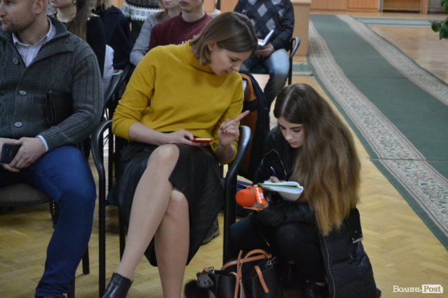 Канадський політолог у Луцьку розповів, чому війна проти Росії триватиме ще довго