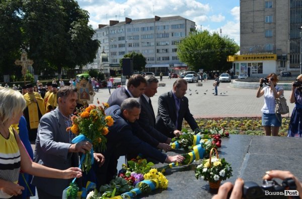 Як Луцьк вшановував Лесю Українку. ФОТО