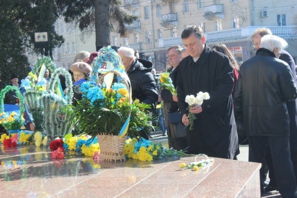 У Луцьку вшанували пам'ять Тараса Шевченка. ФОТО