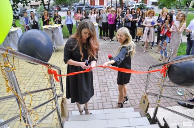 У Луцьку суддя відкрила студію краси