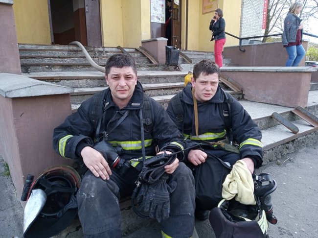 У Луцьку – пожежа в багатоверхівці: постраждала жінка. ФОТО