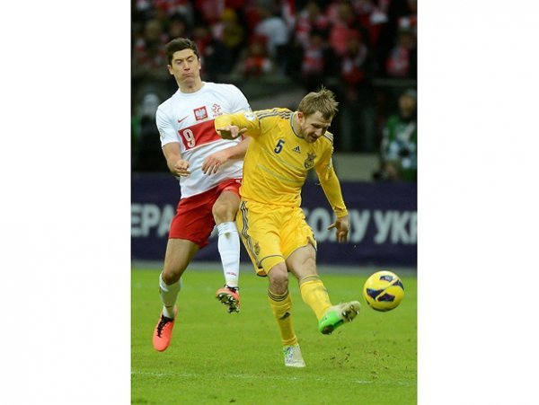 Кучер на фоні Левандовські