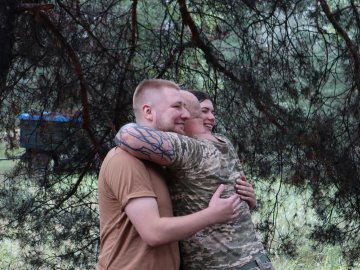 У батальйоні Волинської бригади тероборони офіцери відгуляли весілля. ФОТО