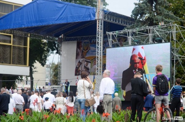 Вишите святкування Дня Незалежності у Луцьку. ФОТОРЕПОРТАЖ