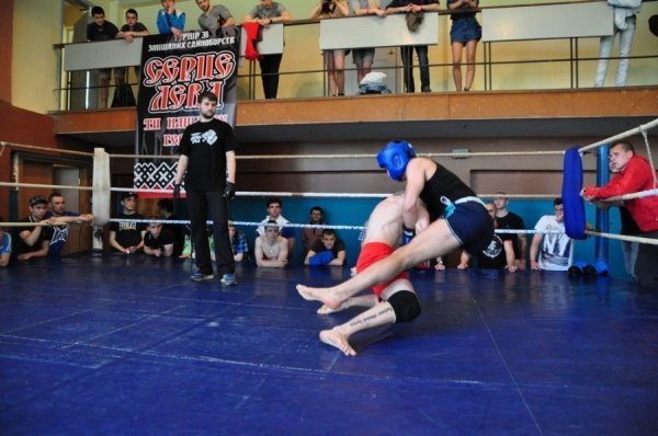 У Львові юнаки билися через дивізію  «Галичина». ФОТО. ВІДЕО