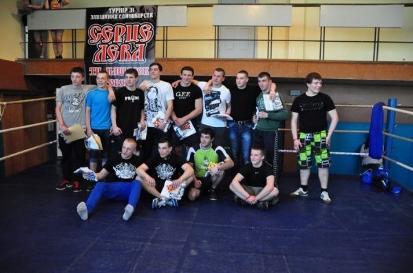 У Львові юнаки билися через дивізію  «Галичина». ФОТО. ВІДЕО