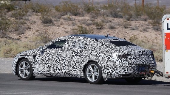 Фотошпигуни вперше зняти новий Volkswagen Passat CC. ФОТО