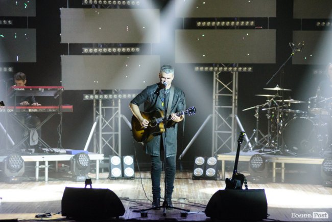 У Луцьку з новим альбомом виступив Арсен Мірзоян. ФОТО