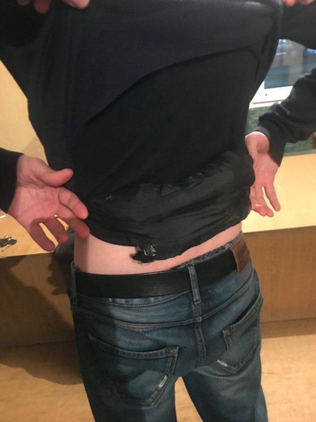 На «Домановому» затримали чоловіка, який хотів перевезти через кордон гранати. ФОТО