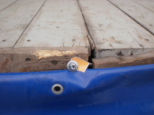 На Волині - полювання на агітацію Гриценка. ФОТО