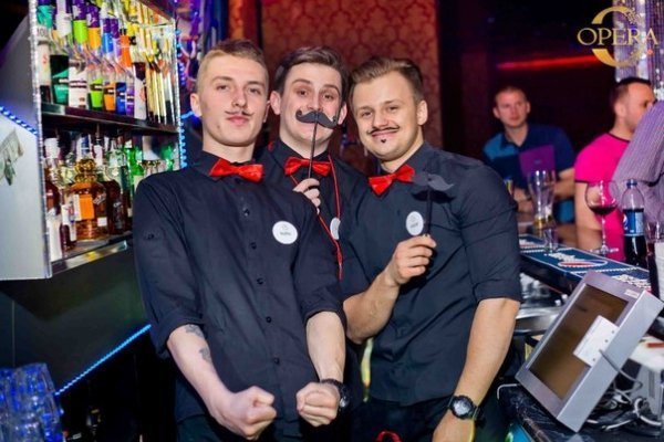 «Вусата вечірка» в луцькому клубі. ФОТО