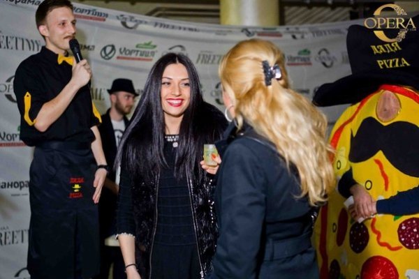 «Вусата вечірка» в луцькому клубі. ФОТО