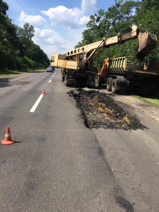 Відомо, на якому етапі ремонтні роботи волинських доріг. ФОТО