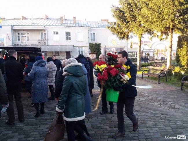 У Луцьку прощаються з Іваном Корсаком. ФОТО