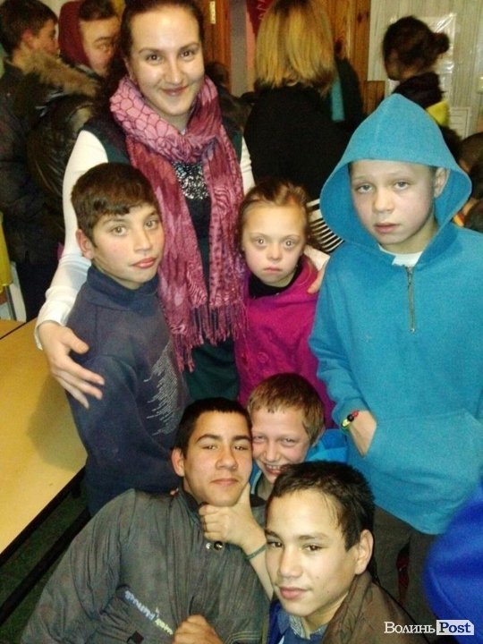 Cвятий Миколай прийшов до діток у лікарні. ФОТО