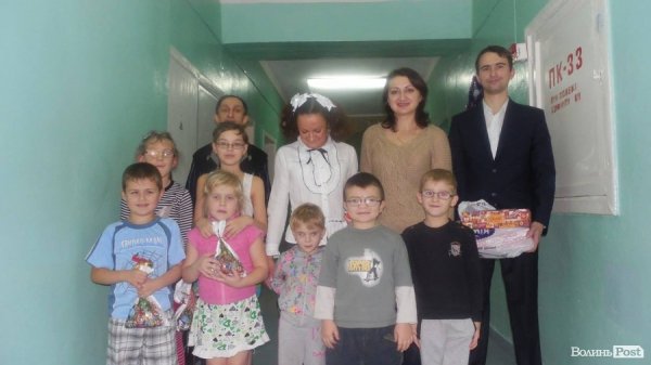 Cвятий Миколай прийшов до діток у лікарні. ФОТО