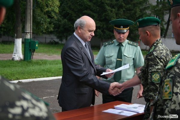 Луцьким прикордонникам надарували транспорту на 2,5 мільйона