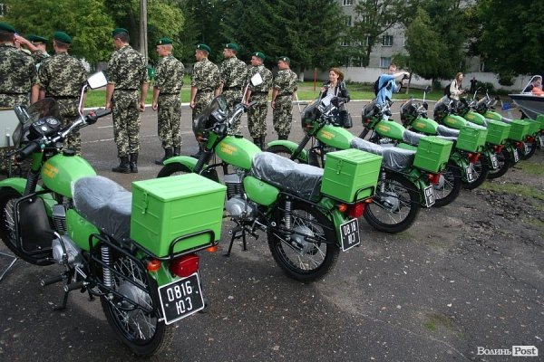 Луцьким прикордонникам надарували транспорту на 2,5 мільйона