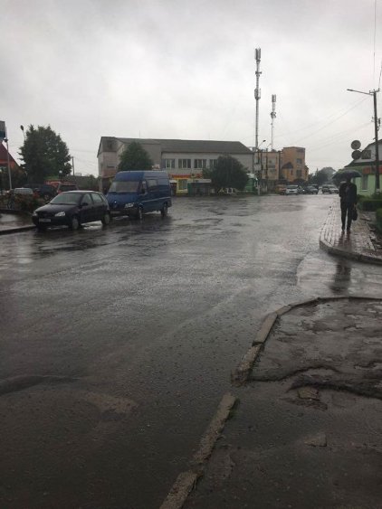 На Волині злива підтопила райцентр. ФОТО
